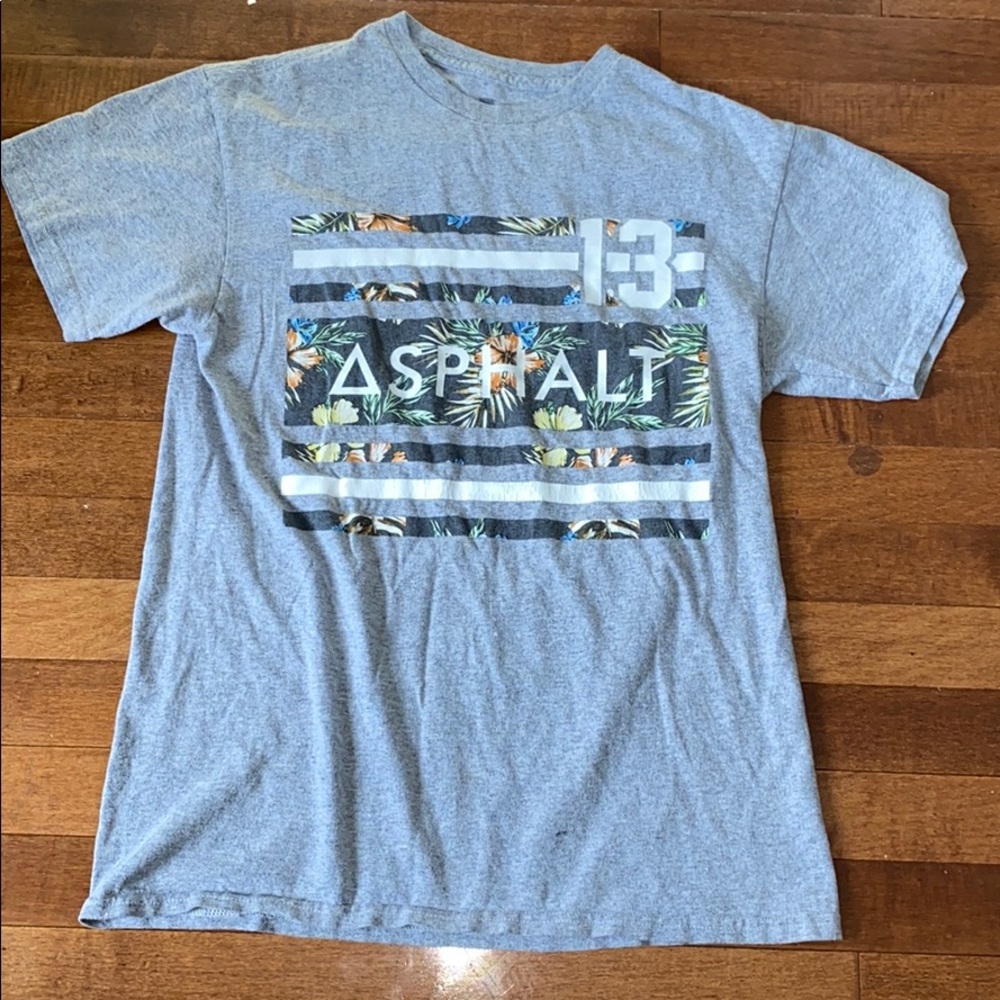 Unisex Asphalt Skater T-Shirt (3 for $25💰)